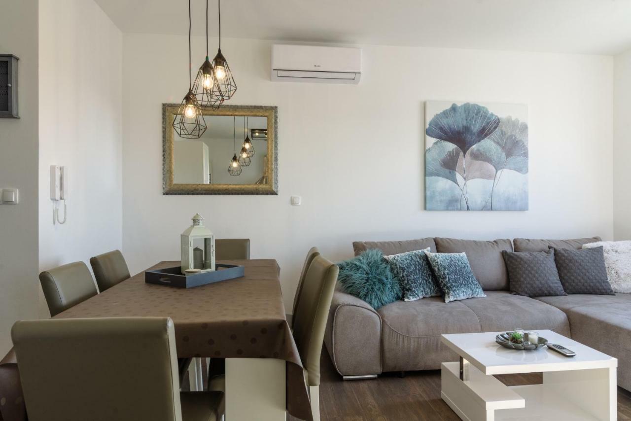 Luxury Apartman Ivana Traù Esterno foto